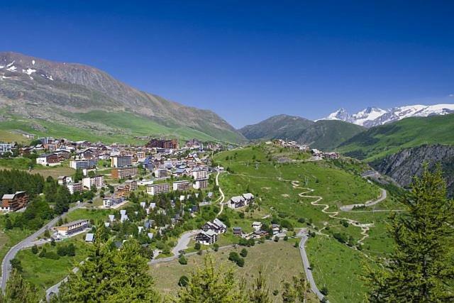 Le Bourg-dʼOisans Studio Au Pied Des Montagnes מראה חיצוני תמונה